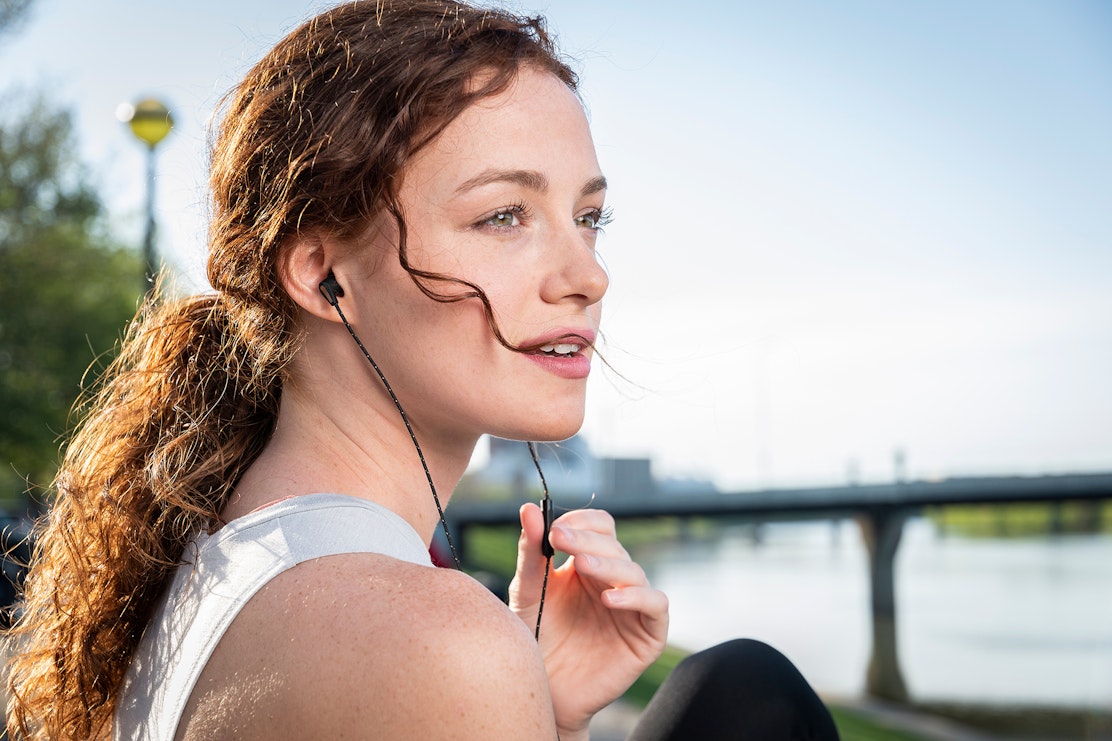 Klipsch T5 Mwomanworkingout